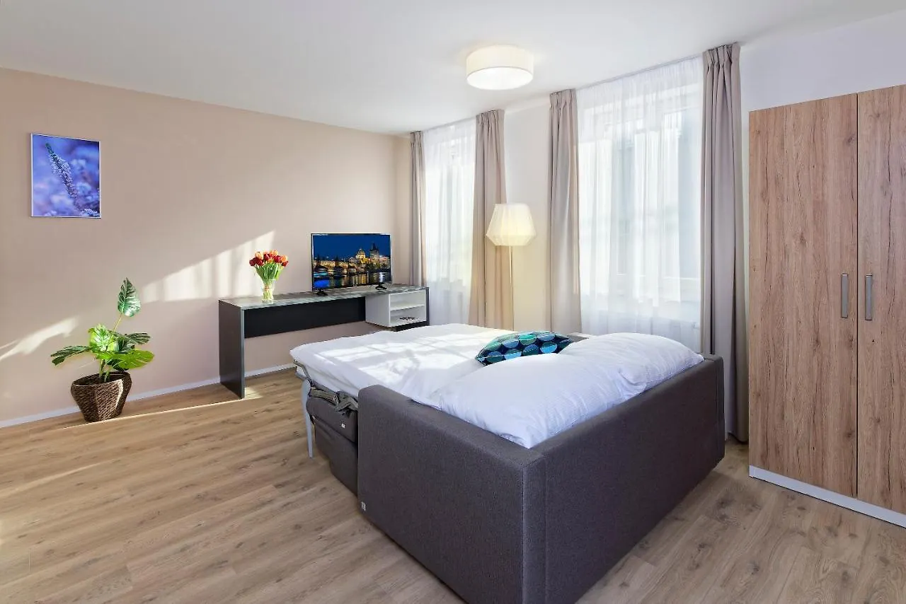 Downtown Suites Jugoslavska Prag 4*,