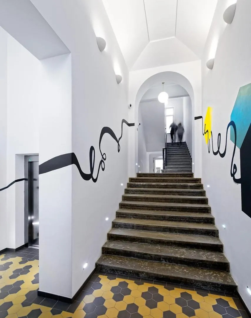 Downtown Suites Jugoslavska Prag Lägenhetshotell